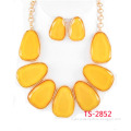 Fashion Colorful Acrylic Jewelry Set, Earrings and Necklace for Noble Women (TS-2852)